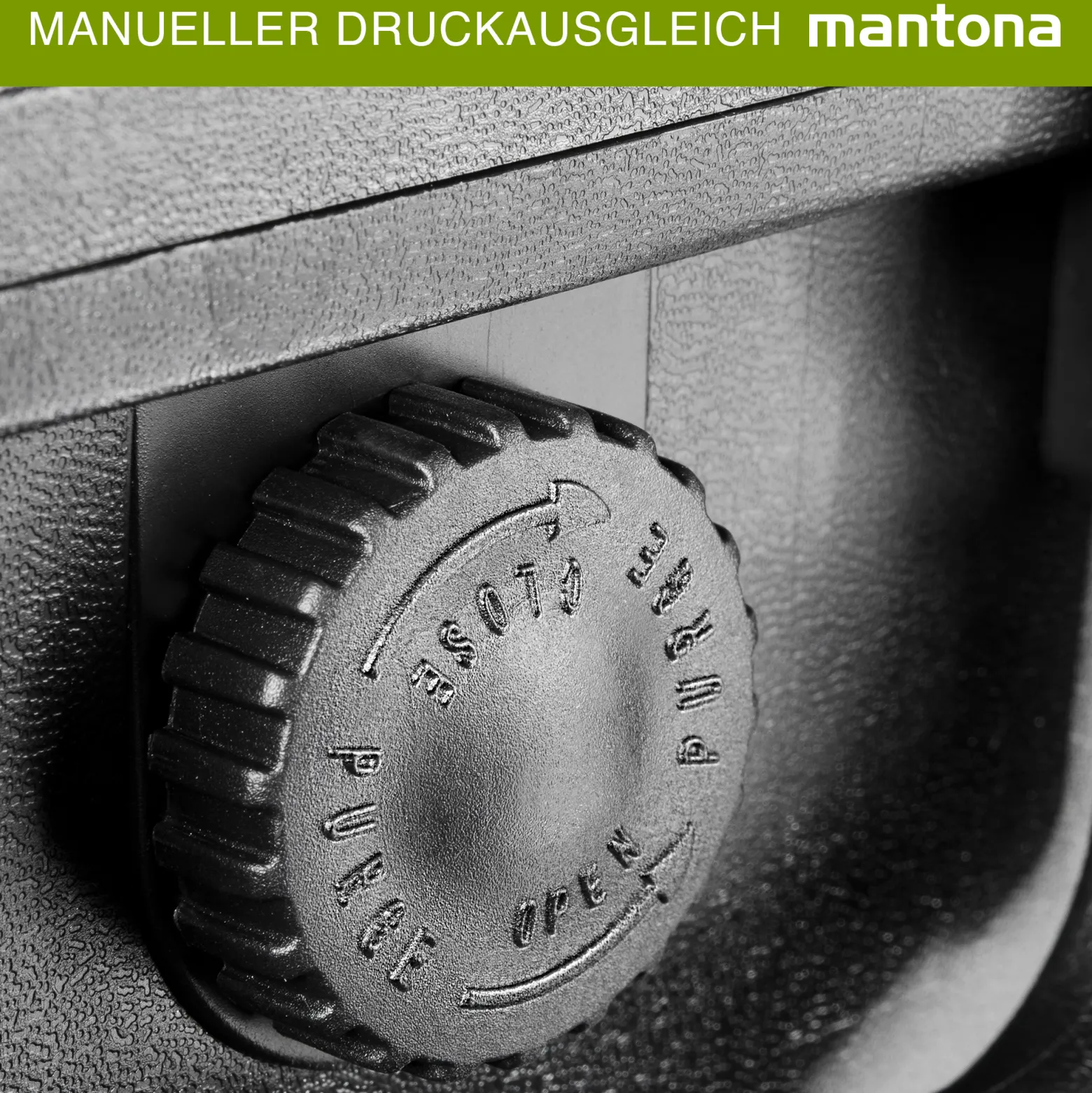 Mantona Outdoor Schutzkoffer S, wasserdichter Fotokoffer, Kamerakoffer staubdicht & stoßfest, Transportkoffer mit Schaumstoffeinlagen, ideal für Kameras, Objektive & Zubehör