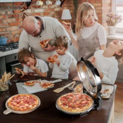 Pizzamaker mit Keramiksteinplatte Ø32cm und Sichtfenster, zwei Heizelemente max. 400°C, mit Timer