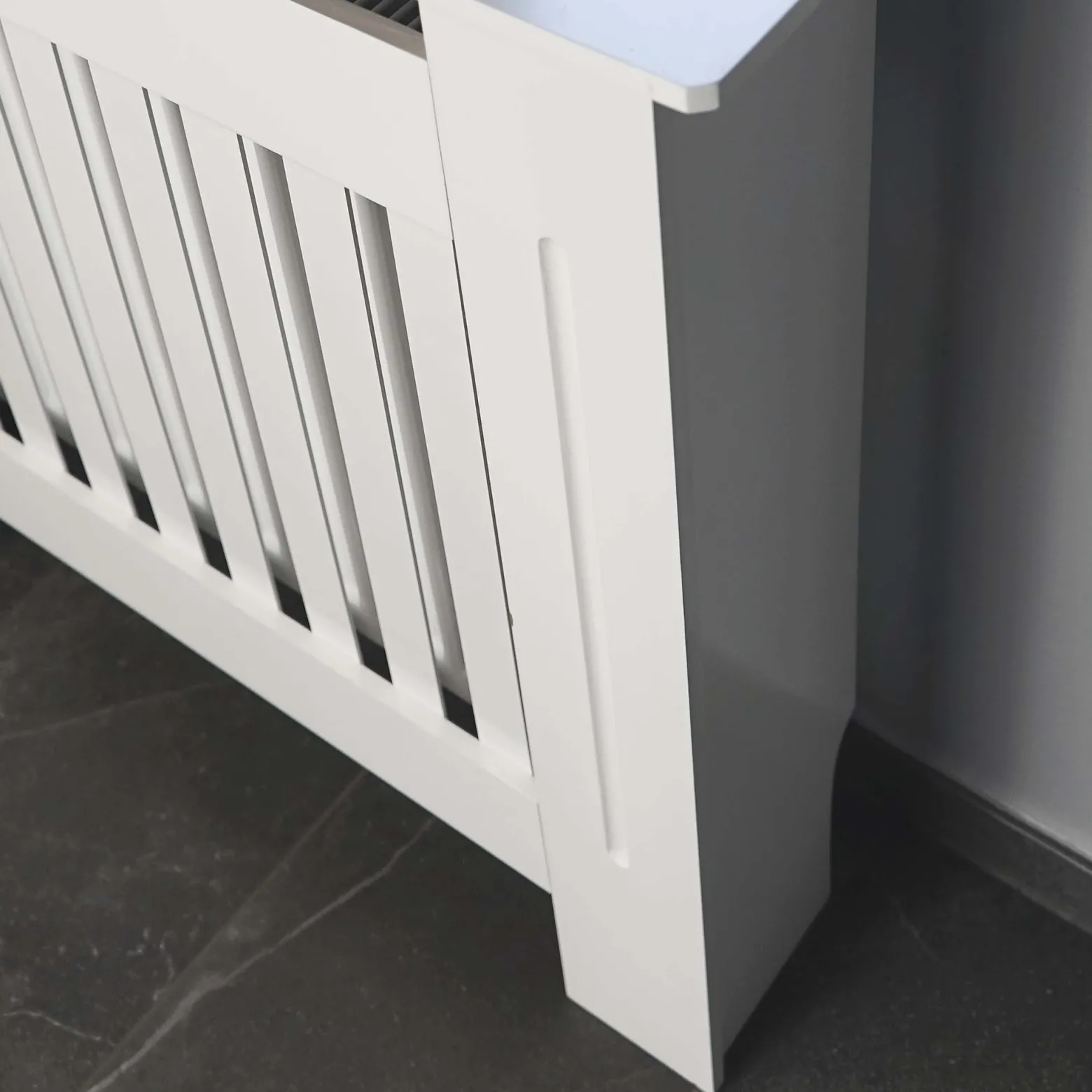 Toboli Heizkörperverkleidung weiß 78 x 19 x 82 cm, Heizkörperabdeckung aus MDF, Holzverkleidung für Heizkörper in Lamellenoptik