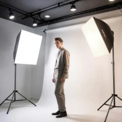 Walimex pro LED 60 W Softbox + Stativ Set, Video-Beleuchtung mit Lampenstativ 68-200 cm für LED Panels, Leuchten & Studioblitze