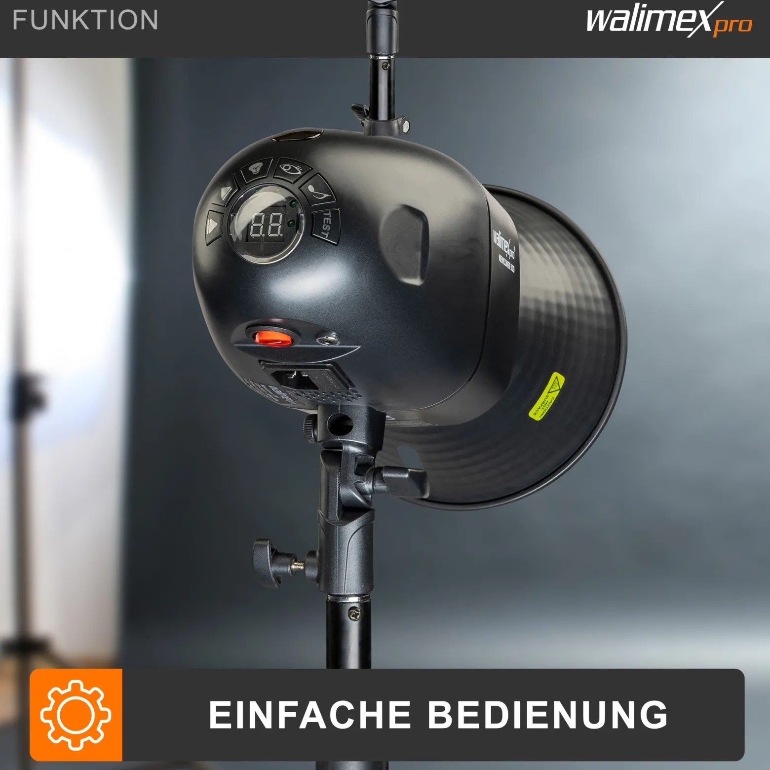 Walimex pro Newcomer 300 II 2er Set, Studioblitz Set inkl. Softboxen und Lampenstativen, LED Studiolicht 300 W mit Funk, hohe Lichtleistung ideal für Fotostudio