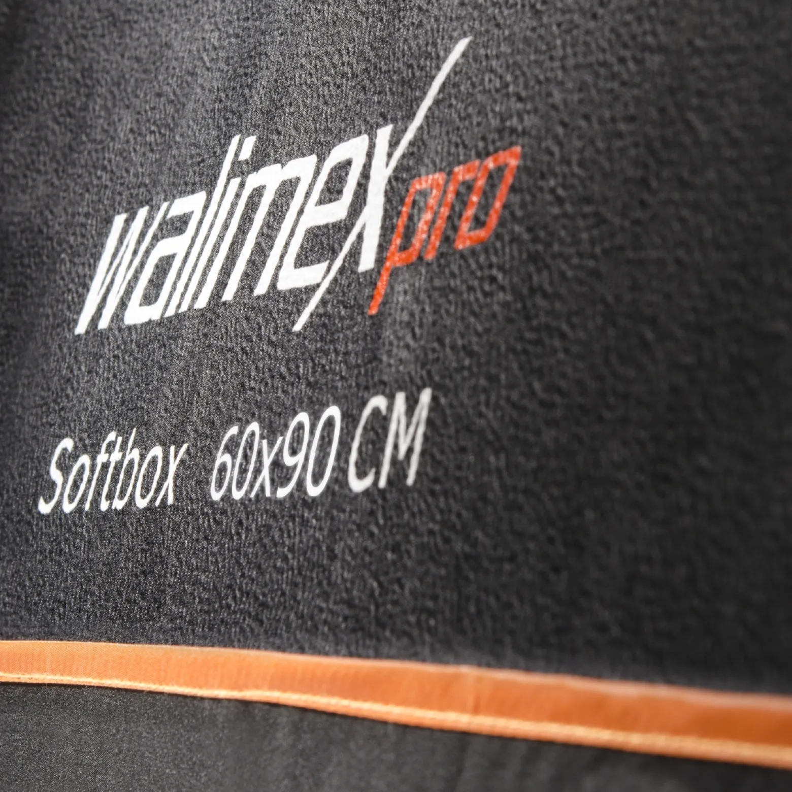 Walimex pro Softbox Orange Line 60 x 90 cm, Soft Box 360° drehbar, Lichtformer für Foto und Video, inkl. Diffusor ideal für Fotostudio - mit Adapter für K Serie