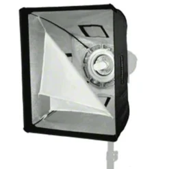 Walimex pro Softbox PLUS 40 x 50 cm - 360° drehbar, schneller Aufbau, inkl. Diffusoren, Grid & Transporttasche - passend für Produkt-, Beauty- & Peoplefotografie
