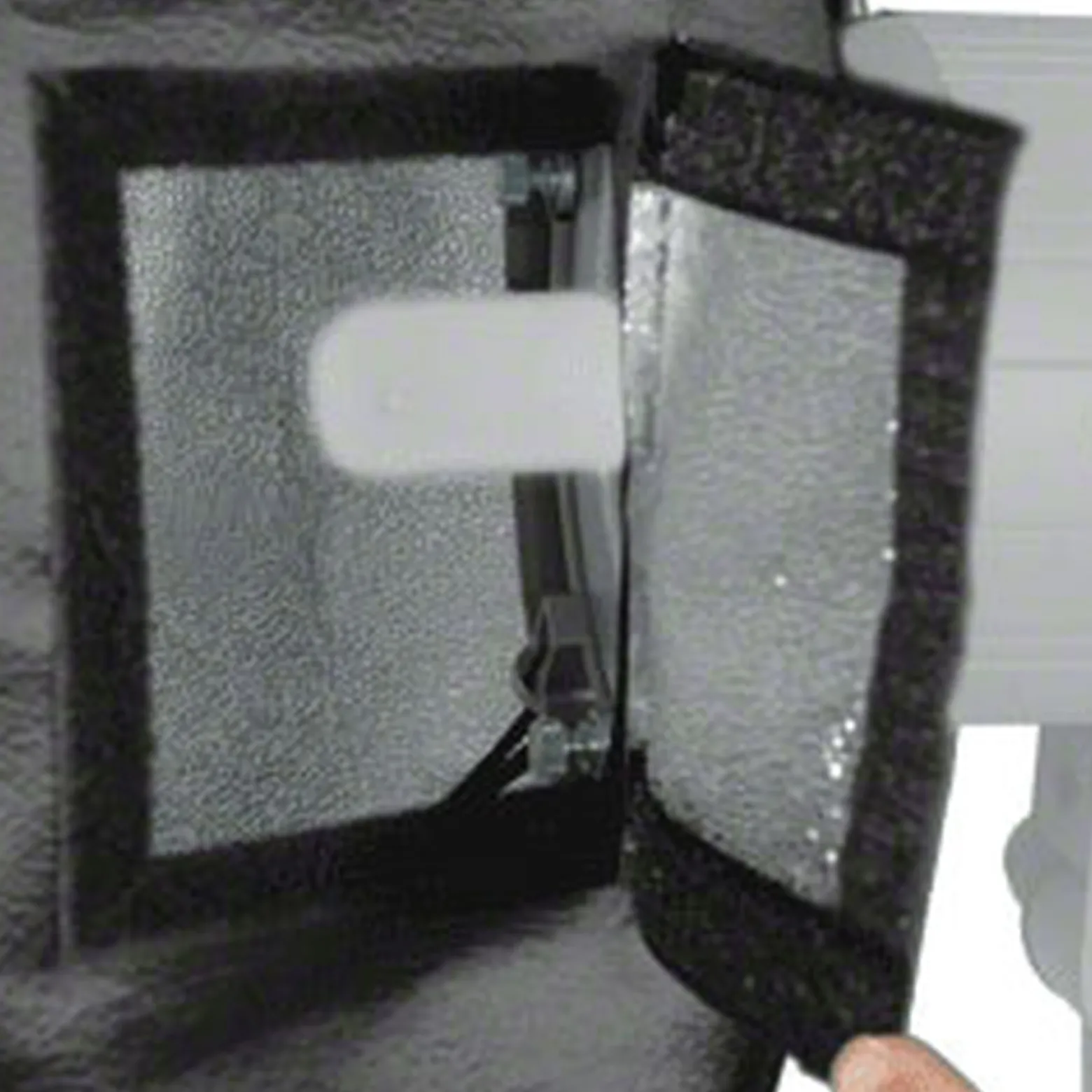 Walimex pro Softbox PLUS 40 x 50 cm - 360° drehbar, schneller Aufbau, inkl. Diffusoren, Grid & Transporttasche - passend für Produkt-, Beauty- & Peoplefotografie
