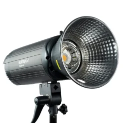 Walimex pro Stager 600 HSS Studioblitz, 600 W Studiolicht mit LED-Einstelllicht, Videolicht mit 2,4 GHz Empfänger, kurze Abbrennzeit, ideal für Fotostudio