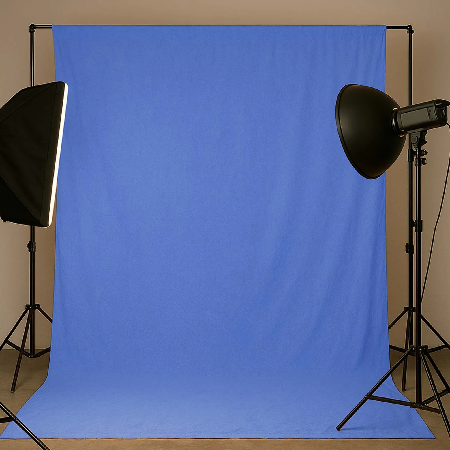 Walimex Stoffhintergrund Hellblau 2,85 x 6 m Stoffstärke ca. 140 g/m², Fotohintergrund aus Baumwolle, waschbar für Atelier und Studio