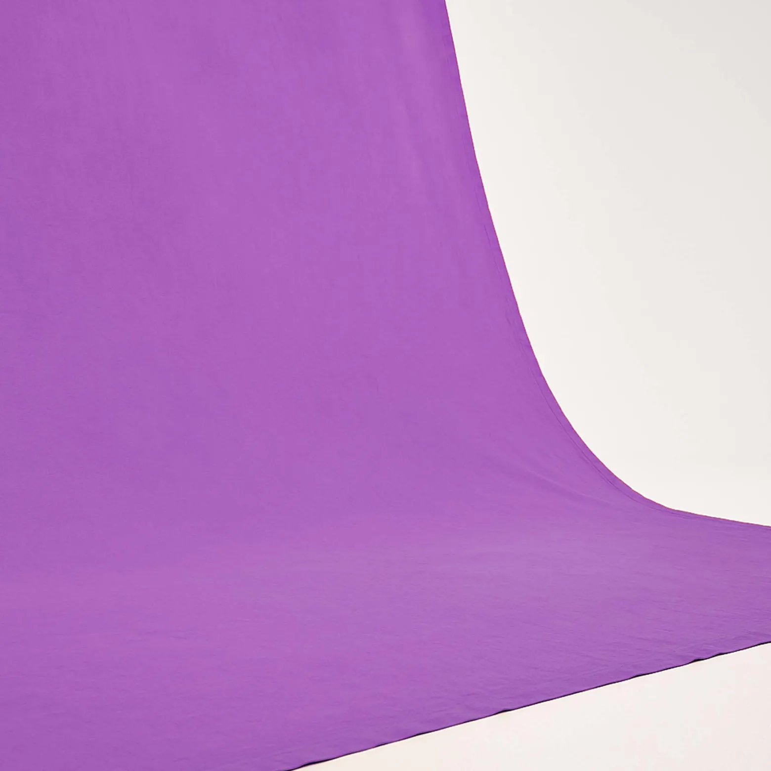 Walimex Stoffhintergrund Signalviolett 2,85 x 6 m Stoffstärke ca. 140 g/m², Fotohintergrund aus Baumwolle, waschbar für Atelier und Studio