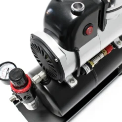 Wiltec Airbrush Einzylinderkolbenkompressor AF189A bis max. 6 bar Druck, im Gehäuse mit Lufttank und Manometer, geräuscharmer Kompressor