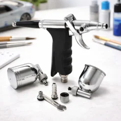 Wiltec Airbrush Pistole Typ 116 LN-116K mit Double Action Funktion, Nadel und Düse Ø 0,3 mm, 2 Farbbecher, Adapter für Modellbau, Nailart usw.