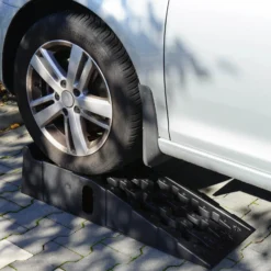 Wiltec Auffahrrampe 2er Set Schwerlast bis 5 t aus Kunststoff für PKW, Stabile Autorampen für schwerere Fahrzeuge