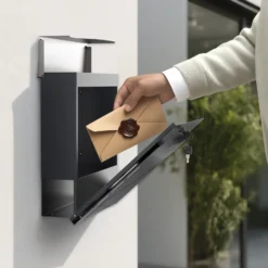 Wiltec Designer Briefkasten V28 Anthrazit und Edelstahl 370 x 102 x 370 mm, Wandbriefkasten mit Schloss, Sichtfenstern und Zeitungsrolle, Postkasten aus pulverbeschichtetem Stahl
