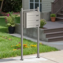 Wiltec 3er Briefkastenanlage Edelstahl 556 x 270 x 1200 mm, Standbriefkasten mit 3 Fächern, Schlüssel und Namensschild, Briefkasten Postkasten mit Ständer