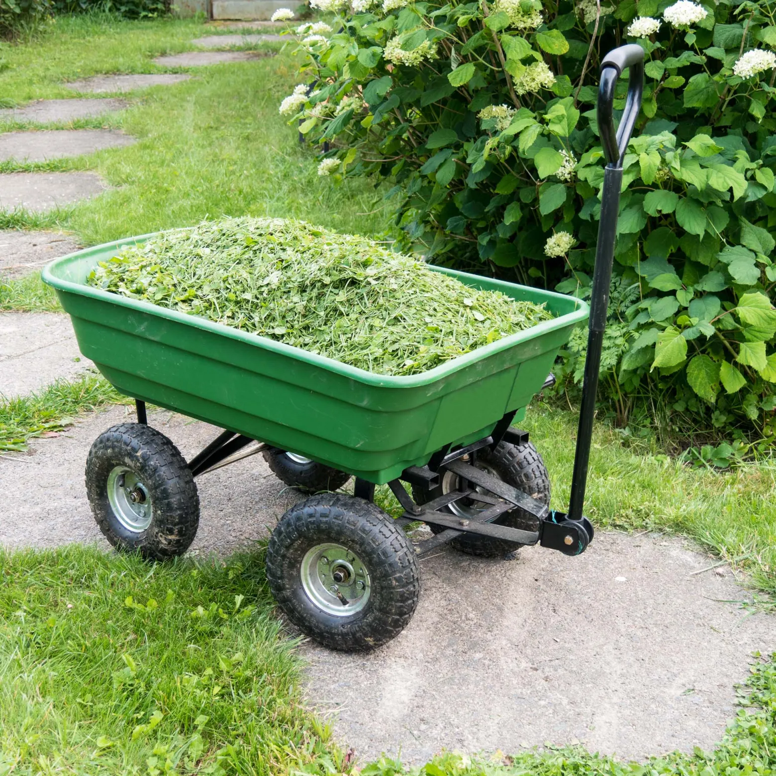 Wiltec Gartenwagen mit Kippfunktion bis 200 kg, Handwagen mit 50 l Volumen, Bollerwagen für Gartenarbeit, Handkarren für u. a. Rasen, Kies u. Schlamm