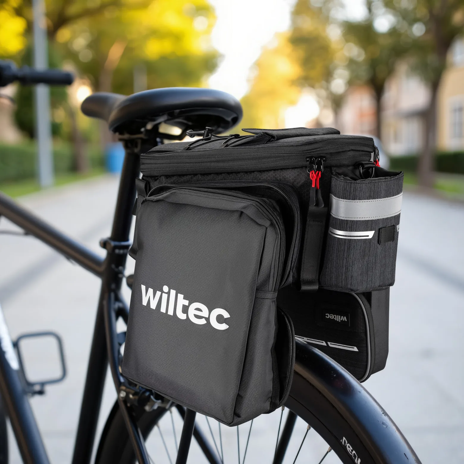 Wiltec Gepäckträgertasche schwarz, Fahrradtasche Gepäckträger bis 20 l Stauraum, wasserresistente Fahrrad Tasche, Gepäcktasche leichte Handhabung