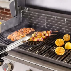 Wiltec Gusseisen Grillrost 30 x 44,5 cm, Grillgitter für Holzkohlegrill & Gasgrill, Gussgrillrost für BBQ, Grilleinsatz matt emailliert eckig
