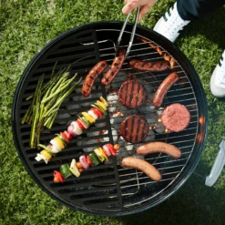 Wiltec Gusseisen Grillrost 55 x 26,5 x 0,9 cm, Gussrost für Grill mit guter Hitzespeicherung, Grillgitter für typische Grillstreifen auf Grillgut, Grillzubehör für BBQ