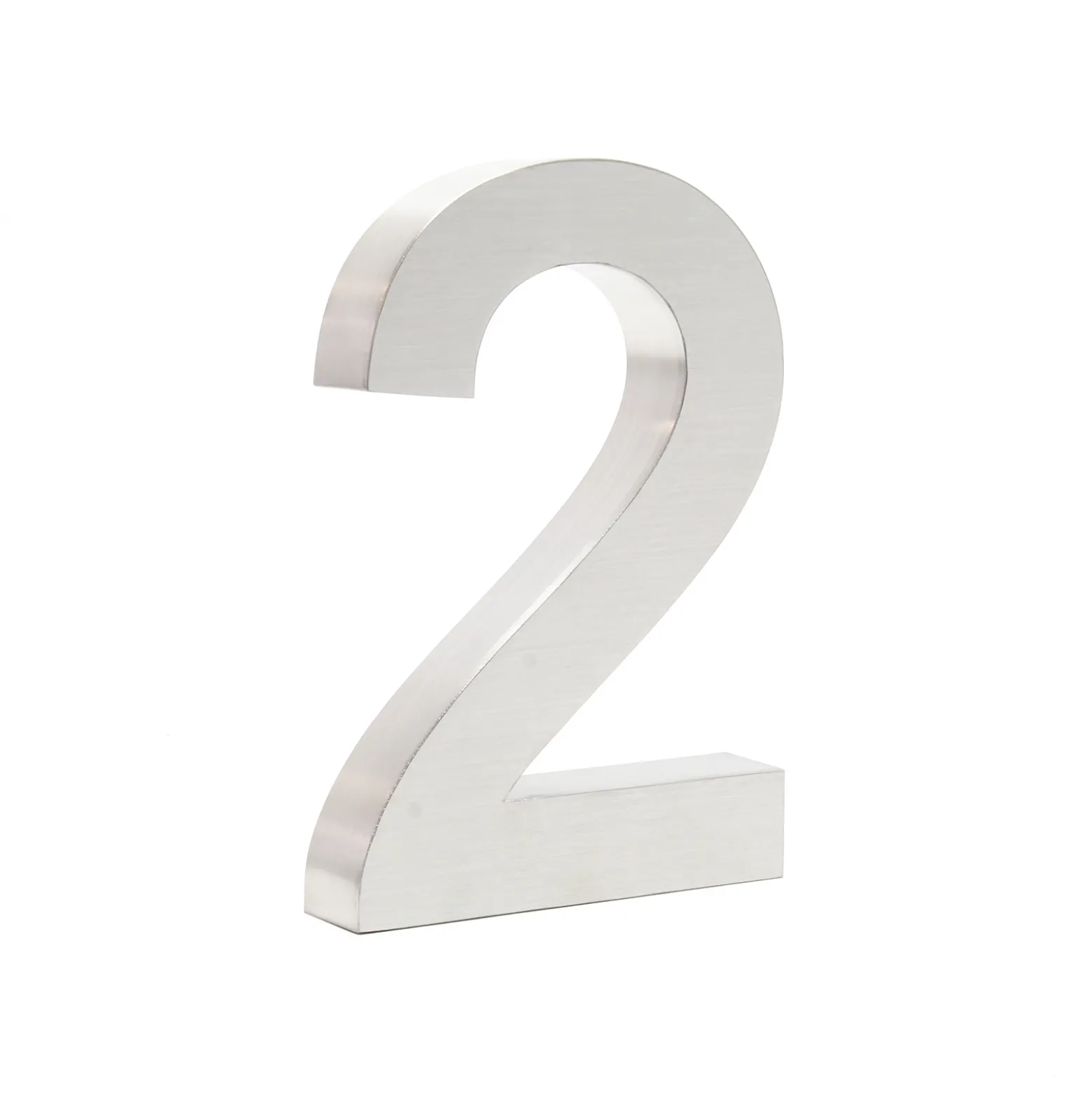 Wiltec Hausnummer 2 silberfarbene Edelstahl Hausnummer in modernem 3D-Design, Höhe 20 cm, Schrift Arial, rostfrei und witterungsbeständig, mit Montagematerial