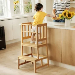Wiltec Kinderstuhl Lernturm 46 x 46 x 90 cm aus Bambus, Lernstuhl für Kinder mit Geländer, Stehturm mit Schutzstab