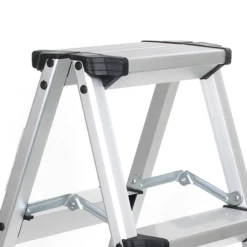 Wiltec Klappleiter aus Aluminium bis 150 kg, beidseitig nutzbare Trittleiter, Aluleiter 73 cm mit 3 Stufen, Stehleiter mit rutschfester Trittfläche