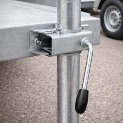 Wiltec Klemmhalter für Anhänger Stützrad bis ø48 mm, Klemmschelle mit Klappknebel Bügelklemme Klemmbügel