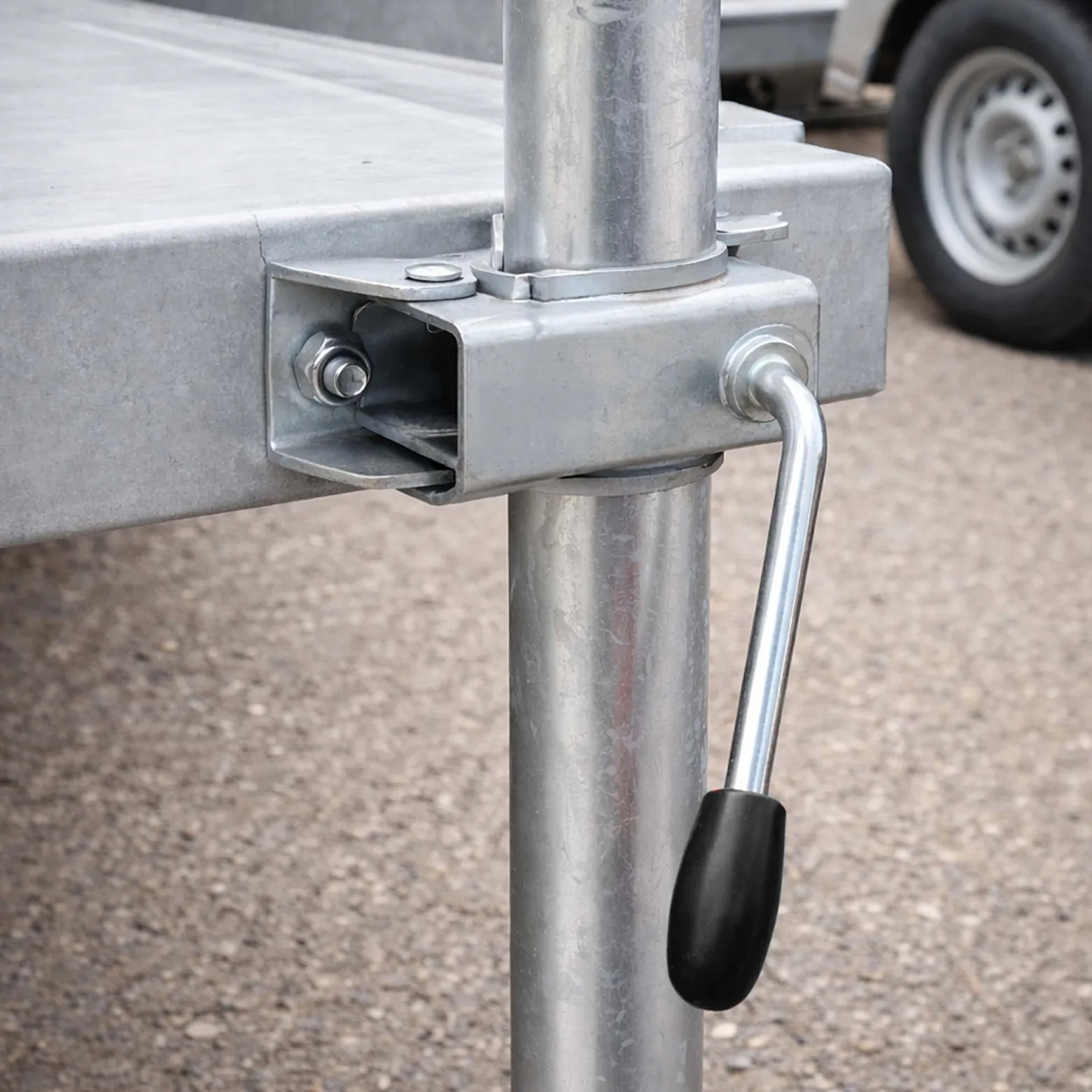 Wiltec Klemmhalter für Anhänger Stützrad bis ø48 mm, Klemmschelle mit Klappknebel Bügelklemme Klemmbügel