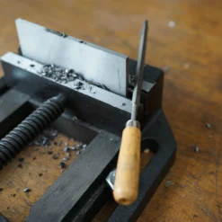 Wiltec Maschinenschraubstock 75 mm Backenbreite, Schraubstock für Werkstatt, Bohrmaschinenschraubstock als Spannwerkzeug