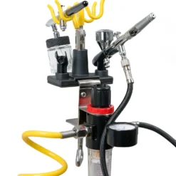Wiltec Pistolenhalter passend für 4 Pistolen und 1 Manometer, 85 x 110 x 210 mm, Airbrushpistolenhalter zur Tischmontage, Airbrush Zubehör