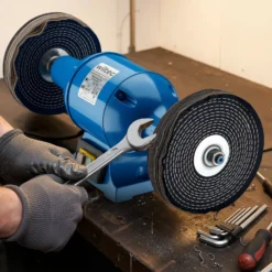 Wiltec Poliermaschine 750W mit 2 Polierscheiben Ø 200mm, 2950 U/min, Doppelschleifer mit robustem Gehäuse aus Guss und Standfuß