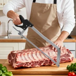 Wiltec XL Knochensäge 43cm Sägeblatt, Handsäge zum sägen von Knochen für Jäger Metzger Gastronomen Fleischsäge Fleischersäge
