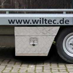 XPOtool Alu Unterbaubox rechts 60x25x40cm / 6 kg bis 50 L / 20 kg vollgeschweißt robust für Pkw, Anhänger, Lkw Nutzfahrzeuge, robuste Staubox und Werkzeugkiste - Unterflurbox Deichselbox Staukasten