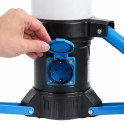 XPOtool LED Tower 100W 360° Ausleuchtung Baustrahler 10.000 Lumen Arbeitsstrahler mit Steckdose
