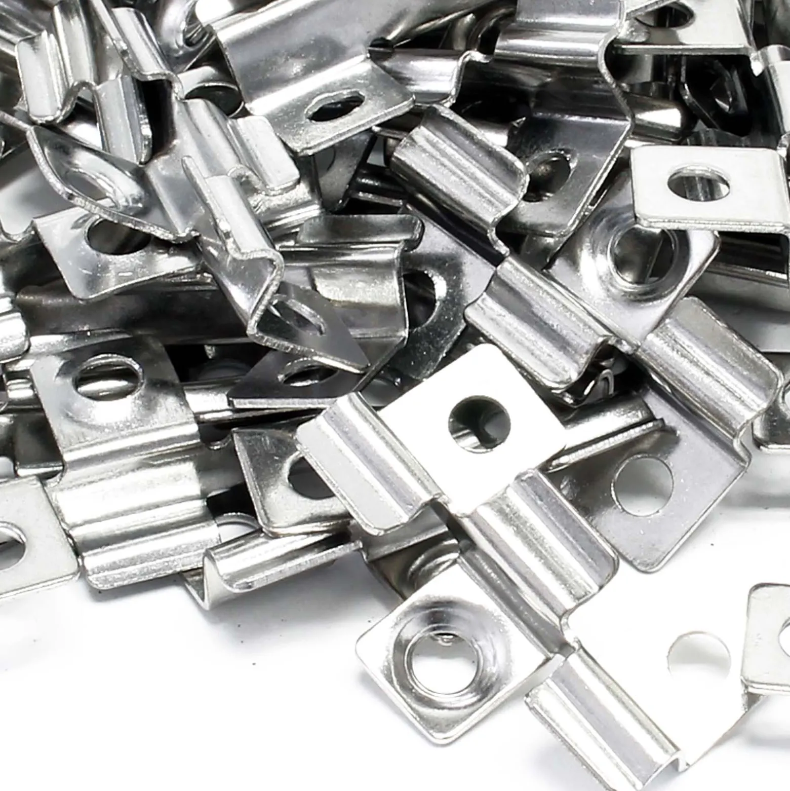 XPOtool Set 50x Edelstahl Clips 6 mm, 60x Sechsrund Schrauben 3,5x20 mm T15 zur Montage von Terrassendiele mit 6 mm Nut
